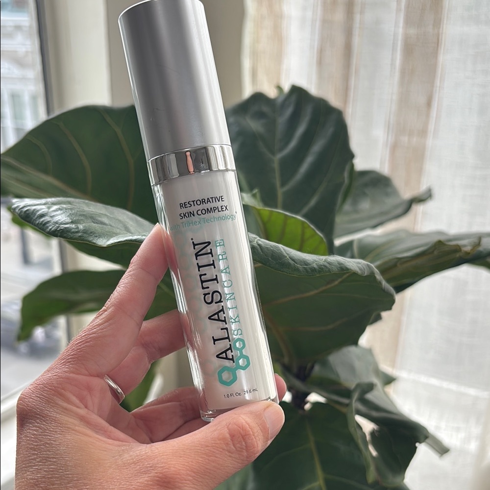 Alastin Restorative Skin Complex New without box